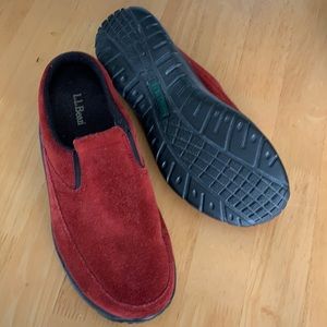 Swede slides maroon color